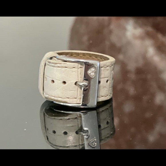 Leather and diamond ring! - Picture 2 of 5